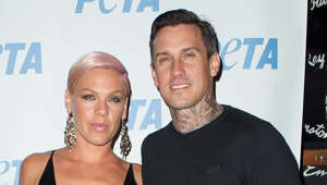 Singer Pink and motocross star Carey Hart tied the knot in 2006, and share children Willow and Jameson, born in 2011 and 2016, respectively. However, the pair went through a complicated time in 2008, and separated. That same year, Hart appeared in Pink’s video for ‘So What’, which explores their split. In 2010 they gave each other another chance and as of today they are still together.