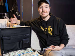  MrBeast is one of the most-viewed YouTubers thanks to his attention-grabbing stunts. He recently made waves with a video where he 'cured' 1,000 people's blindness with cataract eye surgery  See how the 24-year-old got his start making online videos.  At 24 years old, Jimmy Donaldson, also known as MrBeast, is one of the most-viewed and highest-paid creators on YouTube.His early viral videos included challenging feats like reading every word in the dictionary or counting from 0 to 100,000 for 40 straight hours. Lately, he's become known for his stunt philanthropy, giving away money or committing acts of kindness and filming it for content. Recently, Donaldson uploaded a video "curing" 1,000 people's blindness by paying for eye surgeries. His ambitious challenges and money giveaways have helped him grow his channel to roughly 131 million subscribers, the most in YouTube's history. Check out more on MrBeast's rise to fame:Read the original article on Business Insider