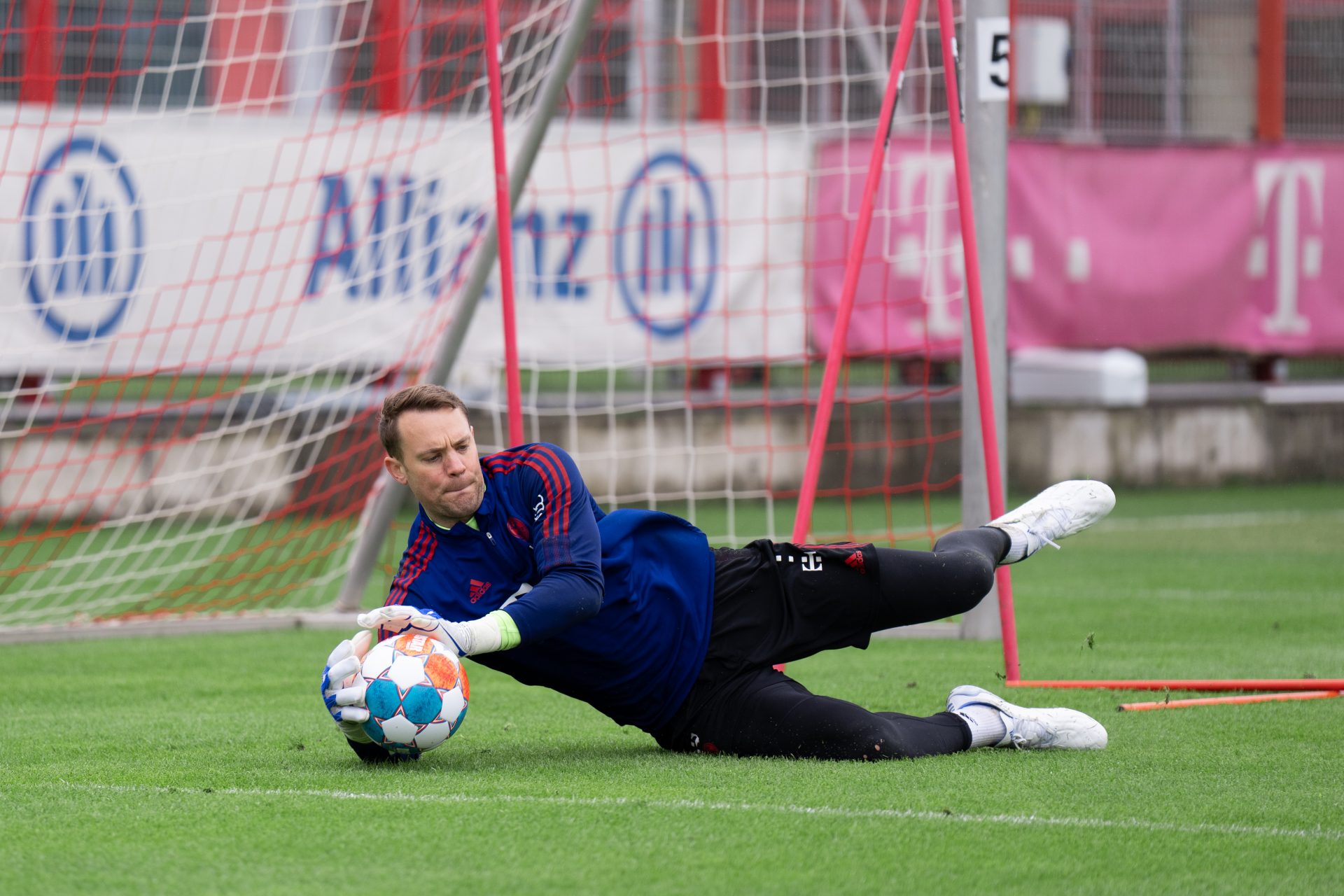 Fc Bayern M Nchen Erst Maulwurf Aff Re Dann Trainerwechsel