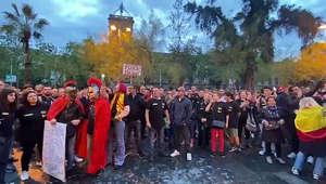 Manifestacion de Desokupa en Plaza Universitat de Barcelona