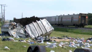 Müll-Desaster: Personenzug rast in Indiana in Müllwagen