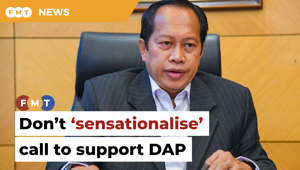 The Umno Supreme Council member says his call to party members to back DAP candidates is being ‘sensationalised’.Read More: https://www.freemalaysiatoday.com/category/nation/2023/05/26/nothing-wrong-with-umno-dap-supporting-each-other-says-ahmad-maslan/Free Malaysia Today is an independent, bi-lingual news portal with a focus on Malaysian current affairs. Subscribe to our channel - http://bit.ly/2Qo08ry ------------------------------------------------------------------------------------------------------------------------------------------------------Check us out at https://www.freemalaysiatoday.comFollow FMT on Facebook: http://bit.ly/2Rn6xEVFollow FMT on Dailymotion: https://bit.ly/2WGITHMFollow FMT on Twitter: http://bit.ly/2OCwH8a Follow FMT on Instagram: https://bit.ly/2OKJbc6Follow FMT on TikTok : https://bit.ly/3cpbWKKFollow FMT Telegram - https://bit.ly/2VUfOrvFollow FMT LinkedIn - https://bit.ly/3B1e8lNFollow FMT Lifestyle on Instagram: https://bit.ly/39dBDbe------------------------------------------------------------------------------------------------------------------------------------------------------Download FMT News App:Google Play – http://bit.ly/2YSuV46App Store – https://apple.co/2HNH7gZHuawei AppGallery - https://bit.ly/2D2OpNP#FMTNews #AhmadMaslan #Umno #SupportDAP