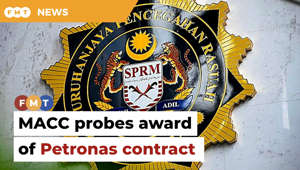 The anti-graft agency says the national oil corporation has provided its full cooperation regarding the investigation which concerns an onshore gas plant project in Sarawak.Read More: https://www.freemalaysiatoday.com/category/nation/2023/05/26/macc-probes-award-of-rm399mil-contract-by-petronas-to-og-company/Laporan Lanjut: https://www.freemalaysiatoday.com/category/bahasa/tempatan/2023/05/26/sprm-siasat-kontrak-rm399-juta-petronas-pada-syarikat-gas/Free Malaysia Today is an independent, bi-lingual news portal with a focus on Malaysian current affairs. Subscribe to our channel - http://bit.ly/2Qo08ry ------------------------------------------------------------------------------------------------------------------------------------------------------Check us out at https://www.freemalaysiatoday.comFollow FMT on Facebook: http://bit.ly/2Rn6xEVFollow FMT on Dailymotion: https://bit.ly/2WGITHMFollow FMT on Twitter: http://bit.ly/2OCwH8a Follow FMT on Instagram: https://bit.ly/2OKJbc6Follow FMT on TikTok : https://bit.ly/3cpbWKKFollow FMT Telegram - https://bit.ly/2VUfOrvFollow FMT LinkedIn - https://bit.ly/3B1e8lNFollow FMT Lifestyle on Instagram: https://bit.ly/39dBDbe------------------------------------------------------------------------------------------------------------------------------------------------------Download FMT News App:Google Play – http://bit.ly/2YSuV46App Store – https://apple.co/2HNH7gZHuawei AppGallery - https://bit.ly/2D2OpNP#FMTNews #MACC #Petronas #Sarawak #OnshoreGasPlantProject