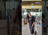 Hina Khan Interacts With The Paparazzi At The Airport | Hina Khan Airport Look | #shorts #viralvideo