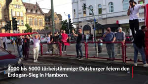 Autokorsos, Feuerwerk und Böller: Erdogan-Fans in Duisburg