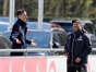 Christian Keller und Steffen Baumgart (hier am 5. April 2023) basteln eifrig am neuen Kader des 1. FC Köln für die kommende Saison.