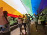 Presidente de Uganda aprueba una ley que criminaliza la homosexualidad