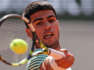 Carlos Alcaraz sigue adelante con su sueño en Roland Garros