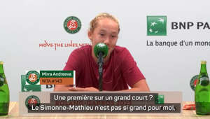 La prodige russe Mirra Andreeva, 16 ans, a écarté la Française Diane Parry (6-1, 6-2) jeudi au deuxième tour de Roland-Garros, en un peu plus d'une heure de jeu. En conférence de presse, Andreeva a affiché un certain détachement au moment de commenter sa découverte d'un "grand court" et ses ambitions.