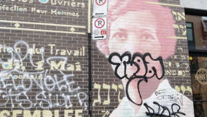 Les rues de Montréal sont devenues un canevas à ciel ouvert où graffitis et murales se côtoient, parfois malgré eux. Les graffitis s'invitent de plus en plus sur les œuvres murales, phénomène qu'ont remarqué plusieurs résidents. Certains y voient une rivalité entre muralistes et graffeurs, mais la vérité serait ailleurs.