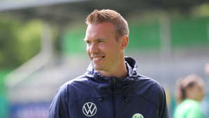 Wolfsburg-Coach Tommy Stroot reagiert auf Bayern-Zoff