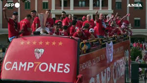 Siviglia celebra la vittoria dellla settima Europa League