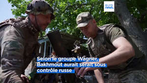 Malgré la victoire revendiquée par l'armée russe à Bakhmout, les forces ukrainiennes affirment continuer le combat.