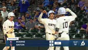 Sinton shuts out Boerne 9-0 to advance to the state tournament