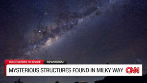 International team discovers mysterious structures at heart of Milky Way