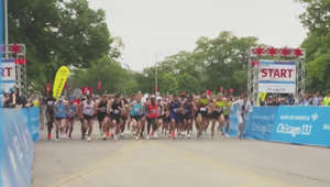 Runners race through Chicago's West Side for Bank of America Half Marathon