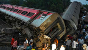 Families of India train crash victims demand answers