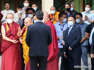 Migliaia di fedeli assistono agli insegnamenti del Dalai Lama