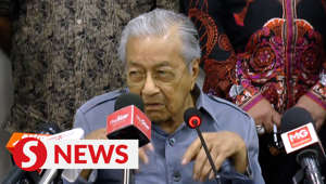 Former prime minister Tun Dr Mahathir Mohamad will sit out the upcoming state elections, saying that he is “too old” and “senile” to be contesting as a candidate.“I’m quite old, I’m already senile,” said Dr Mahathir sarcastically during a press conference in Kuala Lumpur on Tuesday (June 6), which drew laughter from the crowd.Read more at https://rb.gy/va65pWATCH MORE: https://thestartv.com/c/newsSUBSCRIBE: https://cutt.ly/TheStarLIKE: https://fb.com/TheStarOnline