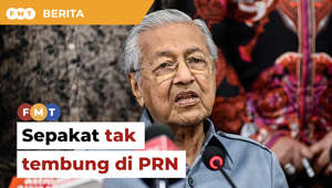 Semua pihak yang menandatangani Proklamasi Orang Melayu sepakat untuk bekerjasama dalam PRN tidak lama lagi, kata bekas perdana menteri Dr Mahathir Mohamad.Laporan Lanjut: https://www.freemalaysiatoday.com/category/bahasa/tempatan/2023/06/06/penyokong-proklamasi-orang-melayu-tak-bertembung-dalam-prn-kata-dr-m/Read More: https://www.freemalaysiatoday.com/category/nation/2023/06/06/malay-proclamation-parties-wont-clash-in-polls-says-dr-m/Free Malaysia Today is an independent, bi-lingual news portal with a focus on Malaysian current affairs. Subscribe to our channel - http://bit.ly/2Qo08ry ------------------------------------------------------------------------------------------------------------------------------------------------------Check us out at https://www.freemalaysiatoday.comFollow FMT on Facebook: http://bit.ly/2Rn6xEVFollow FMT on Dailymotion: https://bit.ly/2WGITHMFollow FMT on Twitter: http://bit.ly/2OCwH8a Follow FMT on Instagram: https://bit.ly/2OKJbc6Follow FMT on TikTok : https://bit.ly/3cpbWKKFollow FMT Telegram - https://bit.ly/2VUfOrvFollow FMT LinkedIn - https://bit.ly/3B1e8lNFollow FMT Lifestyle on Instagram: https://bit.ly/39dBDbe------------------------------------------------------------------------------------------------------------------------------------------------------Download FMT News App:Google Play – http://bit.ly/2YSuV46App Store – https://apple.co/2HNH7gZHuawei AppGallery - https://bit.ly/2D2OpNP#FMTNews #DrMahathirMohamad #ProklamasiOrangMelayu #PRN