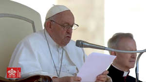 El Papa se recupera favorablemente de la operación