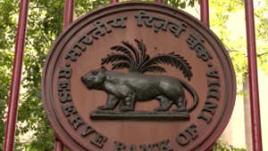 RBI keeps repo rate unchanged at 6.5%; Rs 1.8 lakh crore worth Rs 2000 notes returned to banks; more