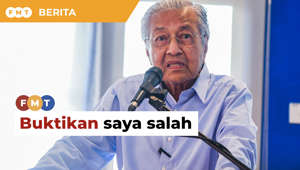 Bekas perdana menteri Dr Mahathir Mohamad mencabar pihak berkuasa untuk membuktikan kenyataan terbaharu beliau mengenai raja-raja Melayu adalah salah.Laporan Lanjut: https://www.freemalaysiatoday.com/category/bahasa/tempatan/2023/06/08/buktikan-saya-salah-kata-dr-m-berkait-kenyataan-terhadap-raja/Read More: https://www.freemalaysiatoday.com/category/nation/2023/06/08/prove-me-wrong-says-dr-m-over-royalty-remarks/Free Malaysia Today is an independent, bi-lingual news portal with a focus on Malaysian current affairs. Subscribe to our channel - http://bit.ly/2Qo08ry ------------------------------------------------------------------------------------------------------------------------------------------------------Check us out at https://www.freemalaysiatoday.comFollow FMT on Facebook: http://bit.ly/2Rn6xEVFollow FMT on Dailymotion: https://bit.ly/2WGITHMFollow FMT on Twitter: http://bit.ly/2OCwH8a Follow FMT on Instagram: https://bit.ly/2OKJbc6Follow FMT on TikTok : https://bit.ly/3cpbWKKFollow FMT Telegram - https://bit.ly/2VUfOrvFollow FMT LinkedIn - https://bit.ly/3B1e8lNFollow FMT Lifestyle on Instagram: https://bit.ly/39dBDbe------------------------------------------------------------------------------------------------------------------------------------------------------Download FMT News App:Google Play – http://bit.ly/2YSuV46App Store – https://apple.co/2HNH7gZHuawei AppGallery - https://bit.ly/2D2OpNP#FMTNews #DrMahathir #RajaRajaMelayu #BuktikanSalah