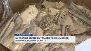 NJ Transit provides masks to commuters as air quality reaches unhealthy levels