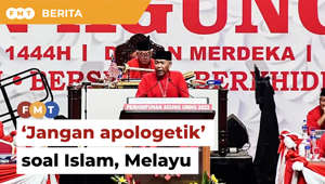 Presiden Umno Zahid Hamidi mengingatkan ahli dan penyokong parti itu tidak terlalu apologetik dalam menyuarakan soal keindukan Islam, Melayu dan Bumiputera.Laporan Lanjut: https://www.freemalaysiatoday.com/category/bahasa/tempatan/2023/06/09/jangan-apologetik-bercakap-soal-islam-melayu-zahid-beritahu-ahli-umno/https://www.freemalaysiatoday.com/category/bahasa/tempatan/2023/06/09/umno-bukan-mengkarung-politik-tegas-zahid/Read More: https://www.freemalaysiatoday.com/category/nation/2023/06/09/dont-be-apologetic-in-championing-malay-bumi-rights-zahid-tells-umno/Free Malaysia Today is an independent, bi-lingual news portal with a focus on Malaysian current affairs. Subscribe to our channel - http://bit.ly/2Qo08ry ------------------------------------------------------------------------------------------------------------------------------------------------------Check us out at https://www.freemalaysiatoday.comFollow FMT on Facebook: http://bit.ly/2Rn6xEVFollow FMT on Dailymotion: https://bit.ly/2WGITHMFollow FMT on Twitter: http://bit.ly/2OCwH8a Follow FMT on Instagram: https://bit.ly/2OKJbc6Follow FMT on TikTok : https://bit.ly/3cpbWKKFollow FMT Telegram - https://bit.ly/2VUfOrvFollow FMT LinkedIn - https://bit.ly/3B1e8lNFollow FMT Lifestyle on Instagram: https://bit.ly/39dBDbe------------------------------------------------------------------------------------------------------------------------------------------------------Download FMT News App:Google Play – http://bit.ly/2YSuV46App Store – https://apple.co/2HNH7gZHuawei AppGallery - https://bit.ly/2D2OpNP#FMTNews #AhamdZahidHamidi #Umno #PAU2023