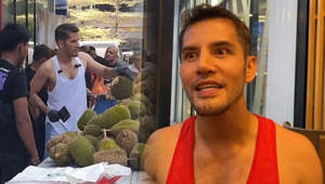 Aliff Syukri seronok jual durian, nampaknya ‘abang sado’ viral dah ada pesaing