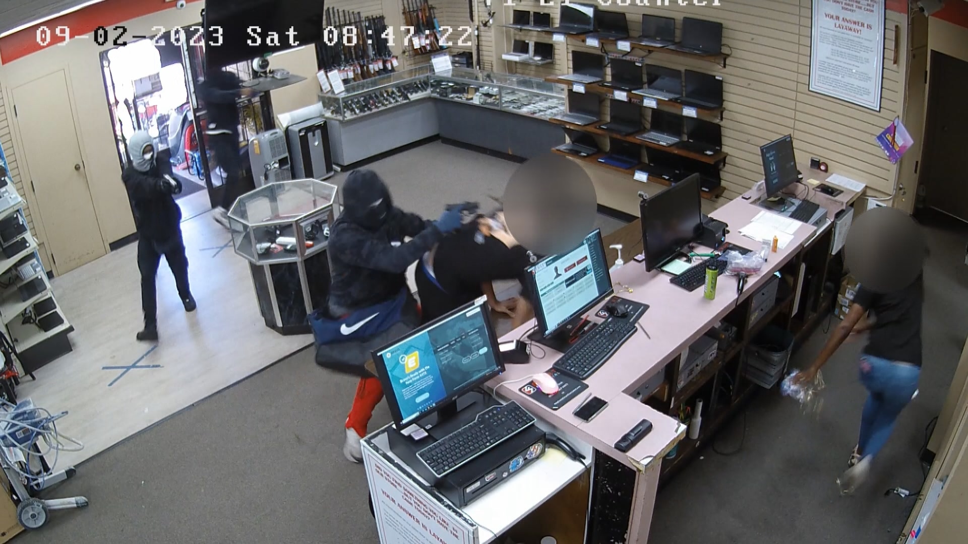 Crime Stoppers Footage Shows Thieves Steal Guns From Charlotte Pawn