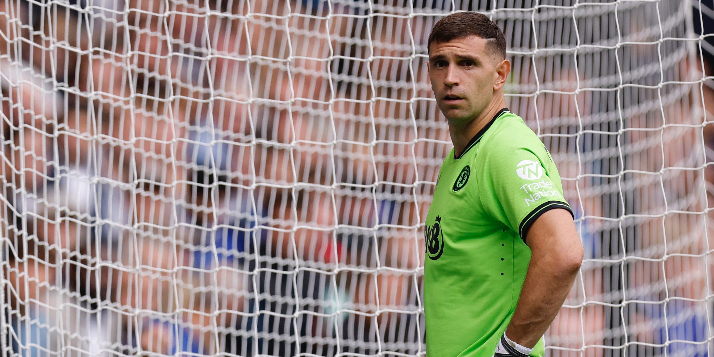 The Goalkeeper Who Left Aston Villa Who S Now Outperforming Emi Martinez