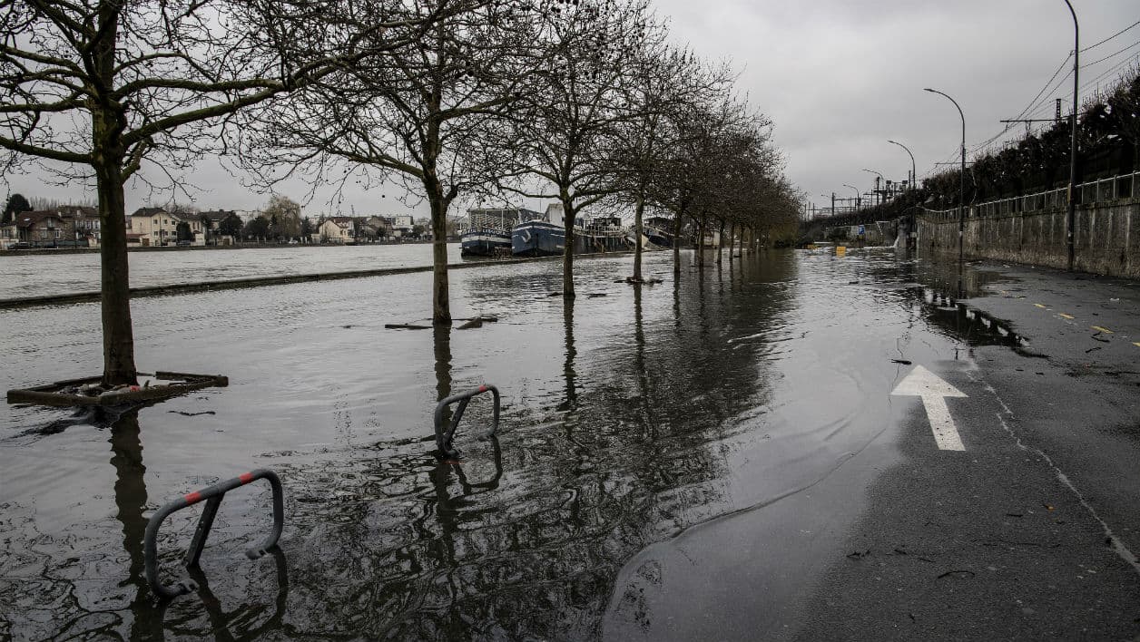 Météo neuf départements en vigilance orange pour crues et pluie inondation