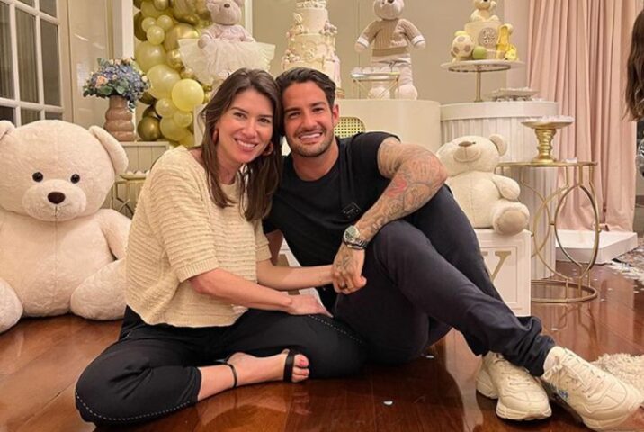 Rebeca Abravanel se declara para Alexandre Pato e mostra decoração do