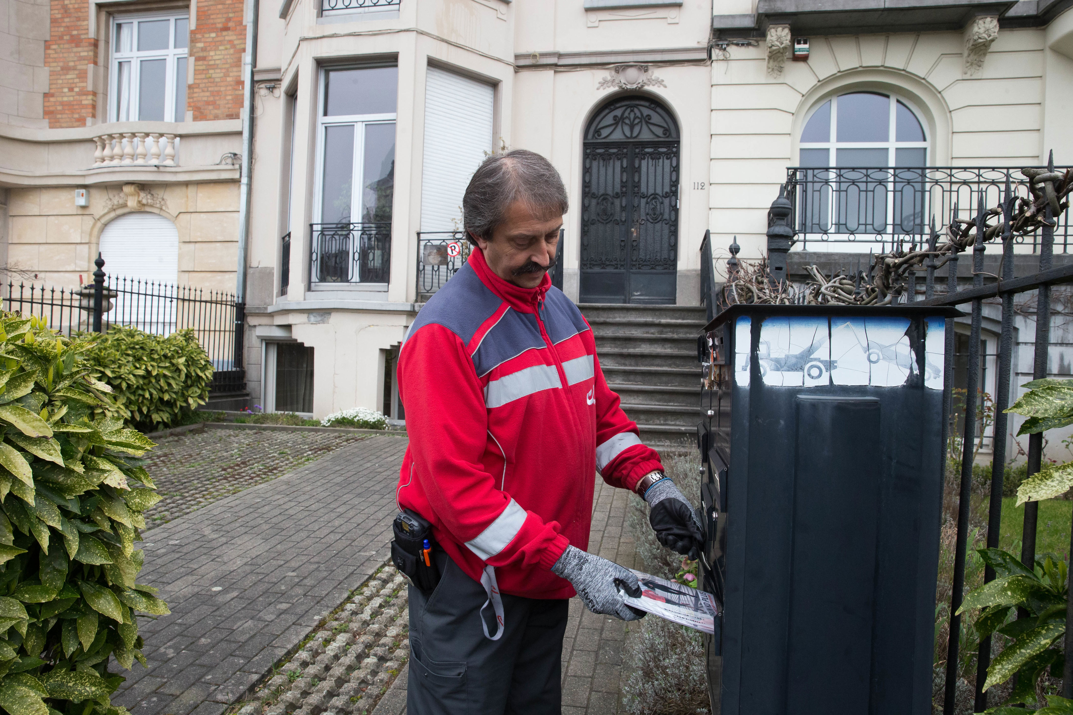 Attribution De La Distribution De Journaux Les Journaux Flamands