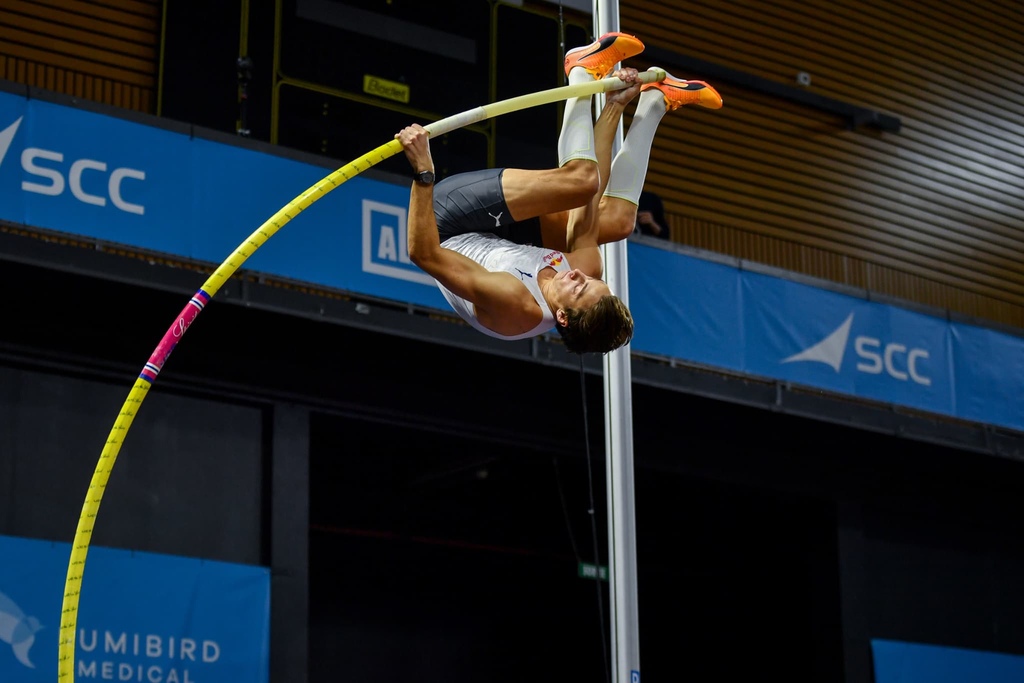 Athlétisme Armand Duplantis bat le record du monde du saut à la perche