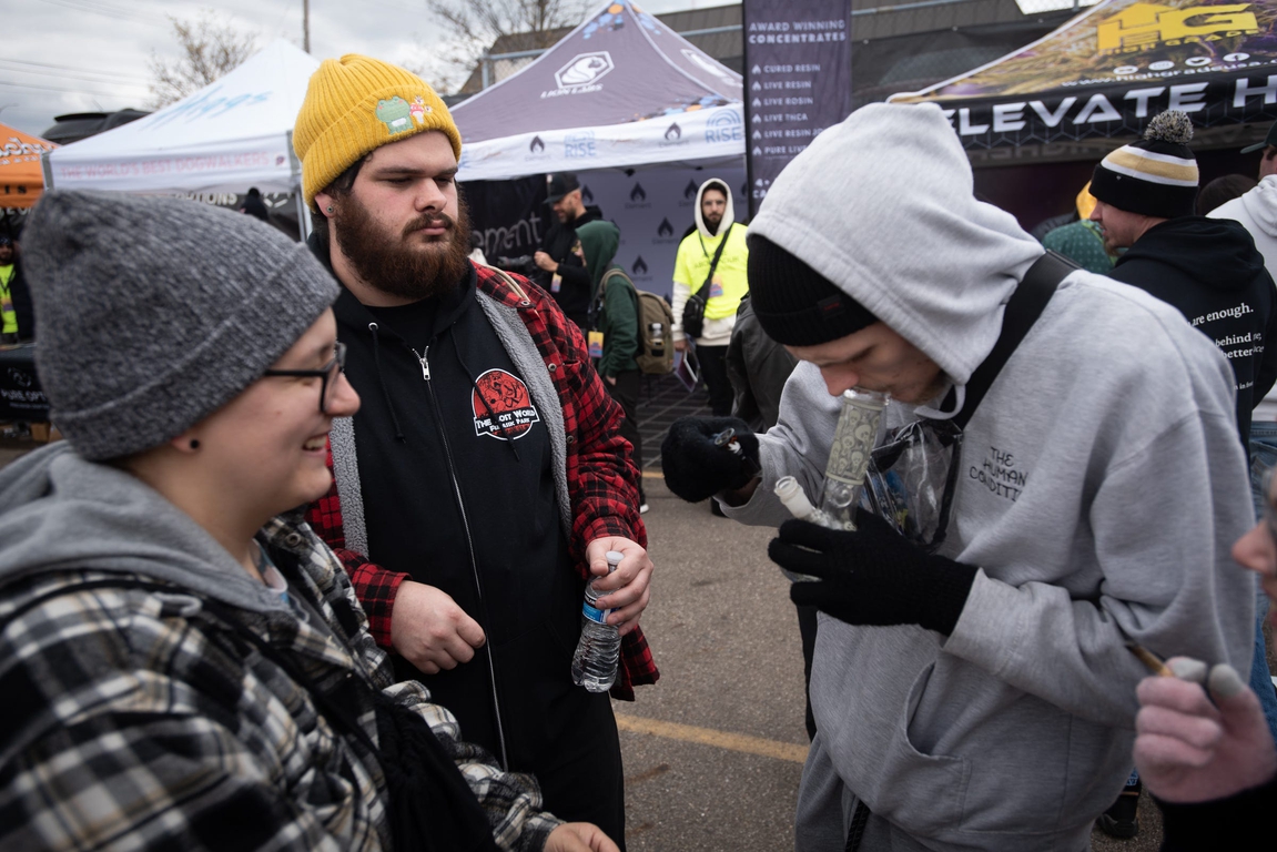 Weed Smokers Celebrate 4 20