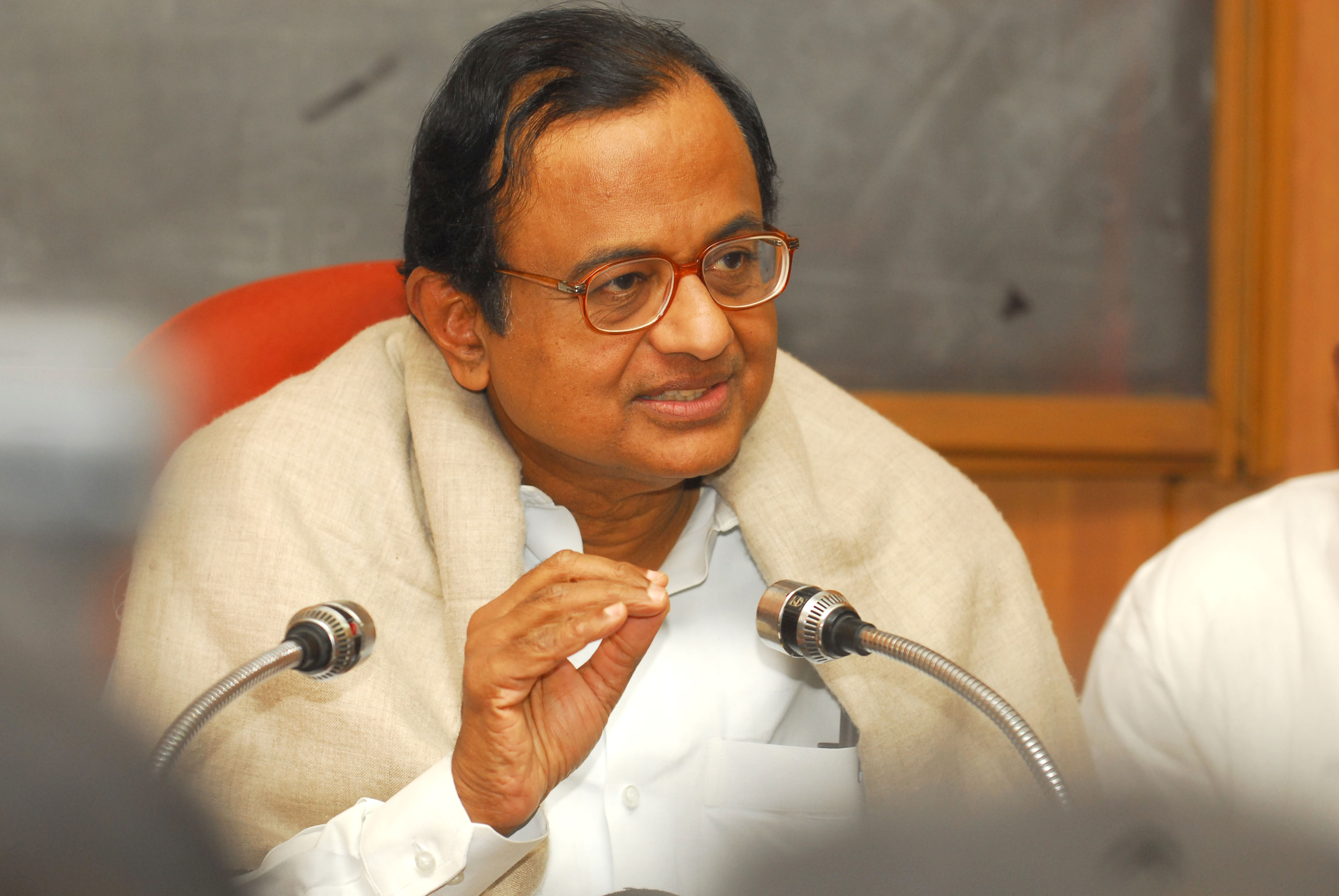 Chidambaram taunts Nirmala Sitharaman