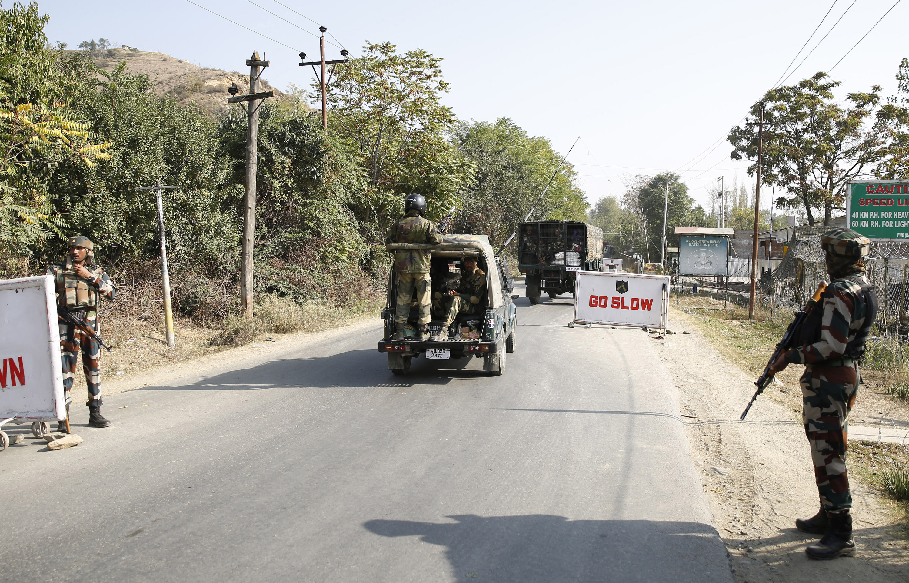 Terrorists kill Kashmir politician's home,