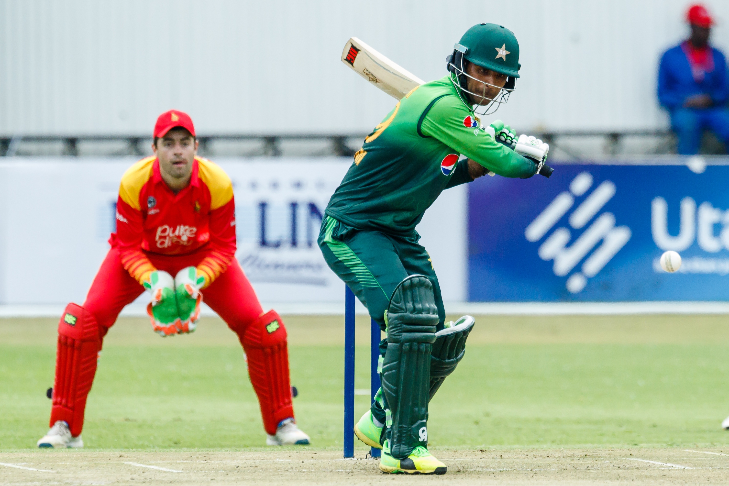 All-round Pakistan cruise
