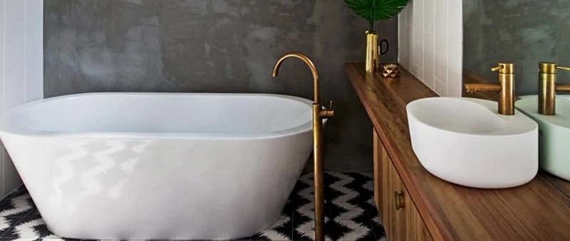 clever tips styling small bathroom