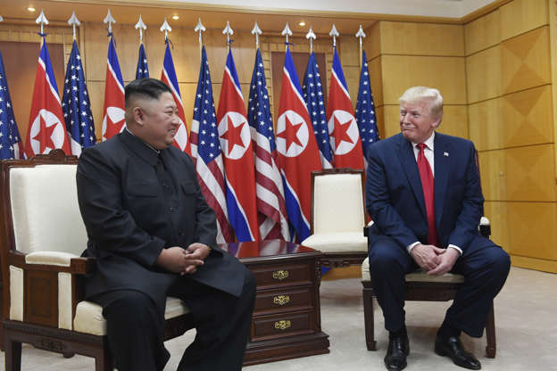 Trump becomes 1st sitting US leader to enter North Korea  AADDBLg