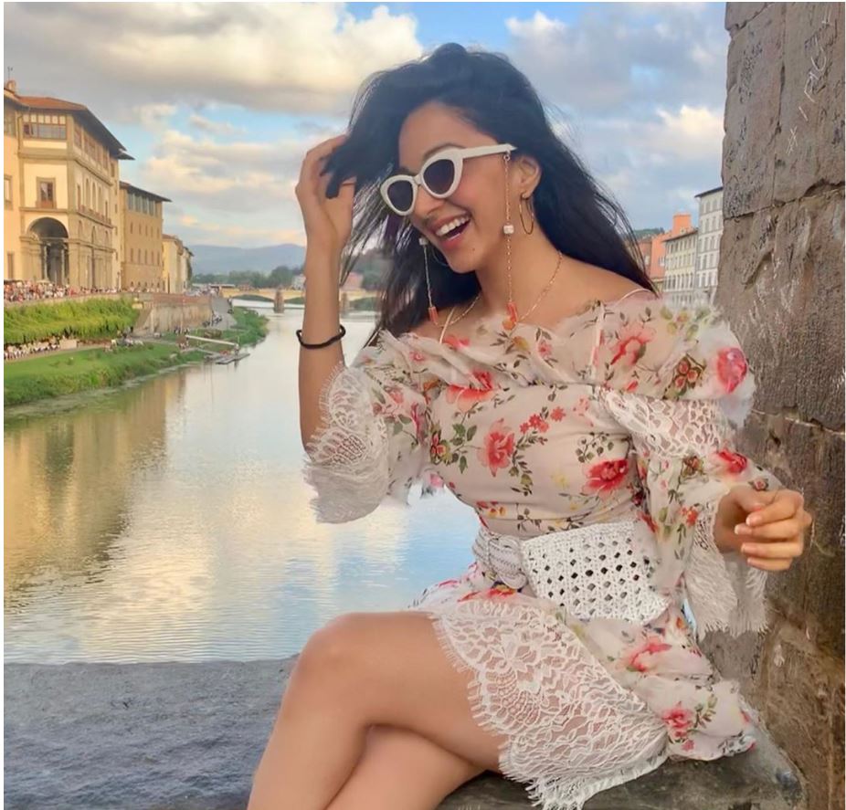 Kiara Advani is a sight for sore eyes as she turns touristy in Italy