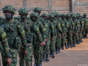 Militares ruandeses pouco antes da partida a Moçambique