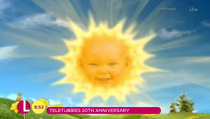 Lorraine speaks to the 'smiley' baby from the Teletubbies