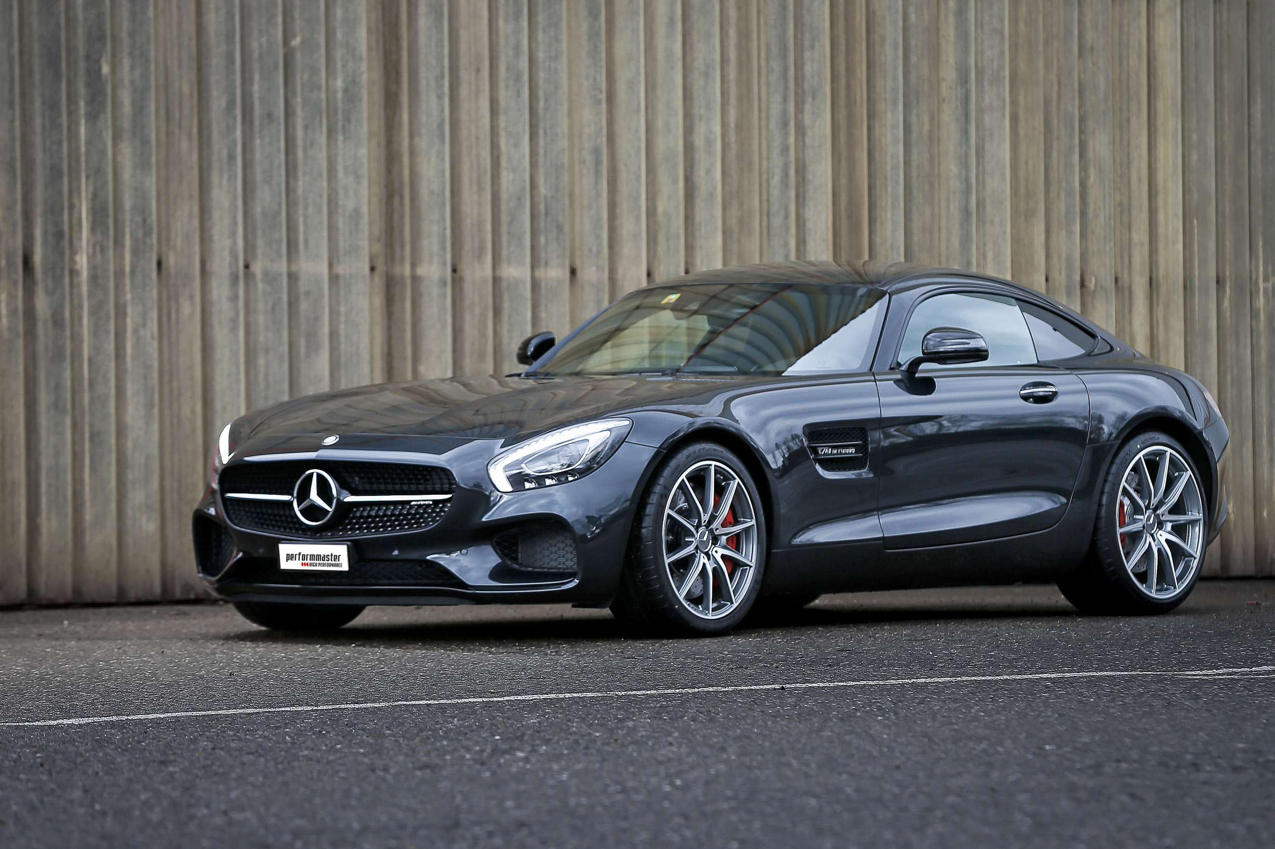Mercedes-AMG breaks 205mph with u**fficial