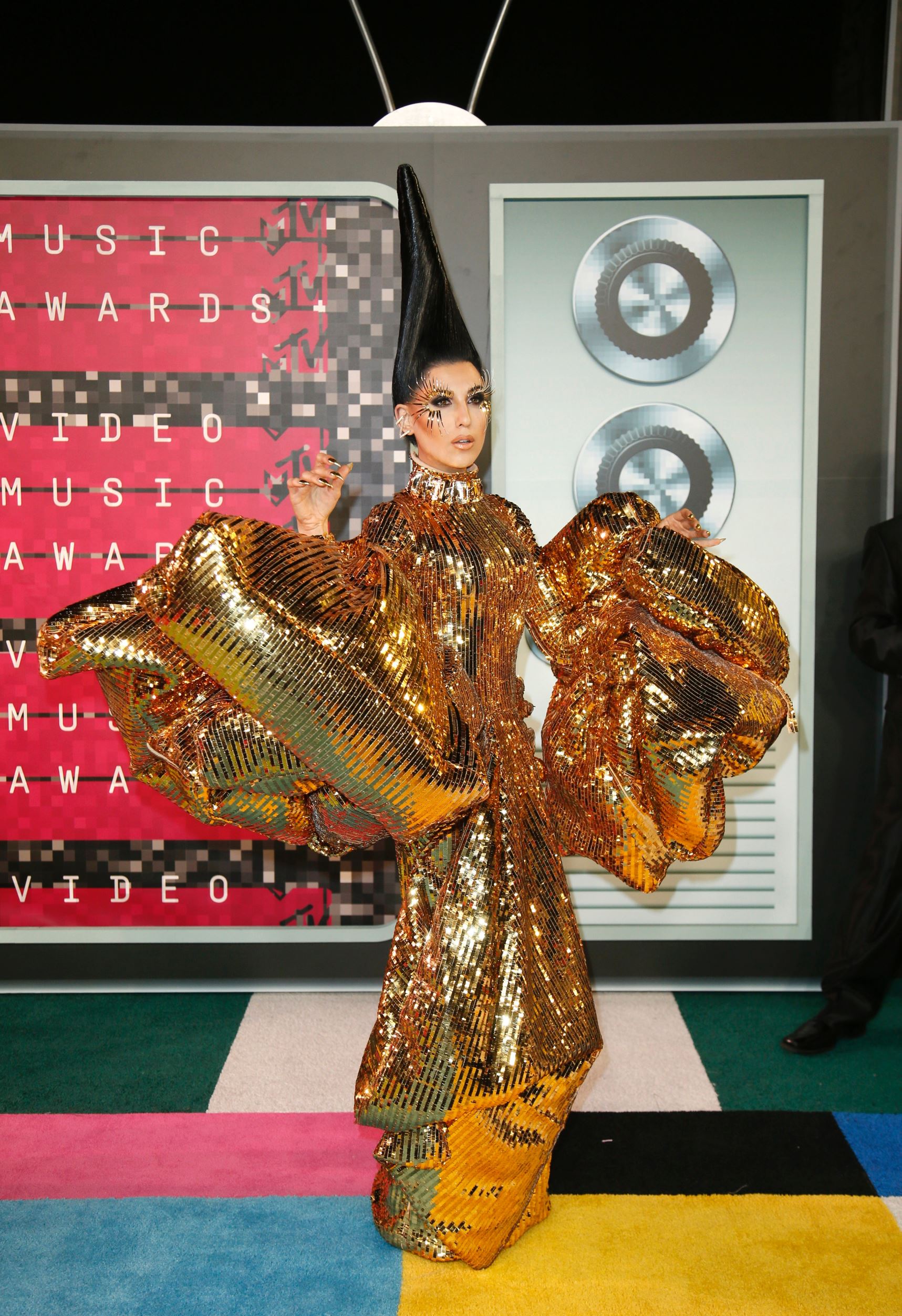 Singer Z LaLa arrives at the 2015 MTV Video Music Awards in Los Angeles