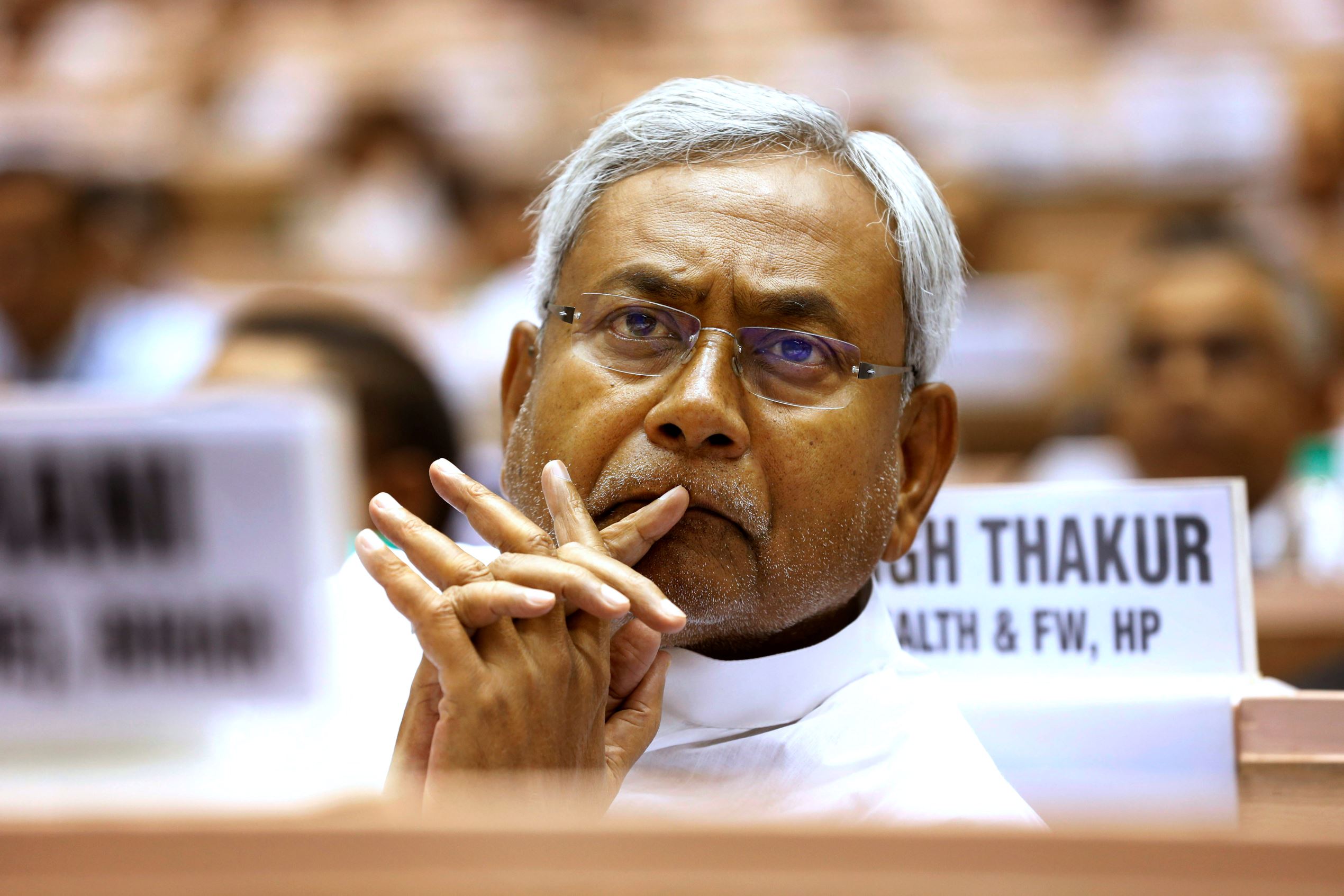 Nitish called Lalu â€˜forgive meâ€™