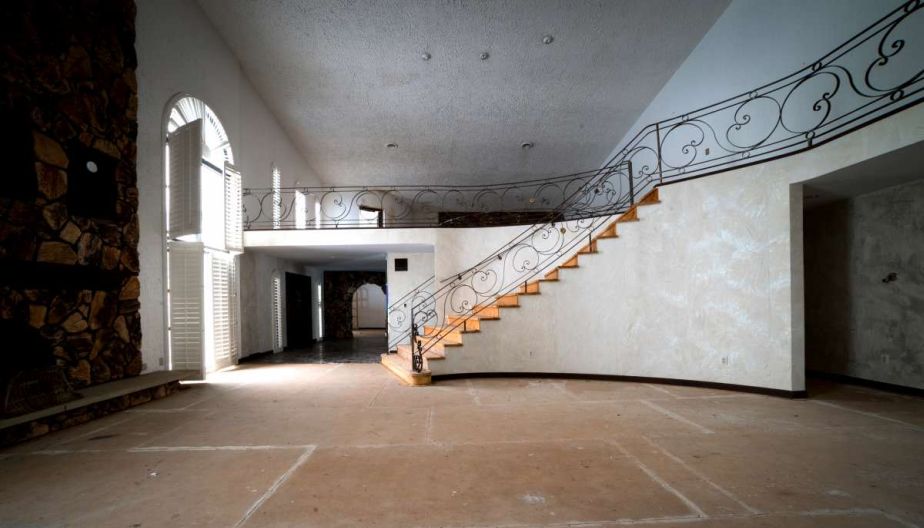 Así luce ahora la mansión en la que vivió el excampeón de boxeo, Mike Tyson.