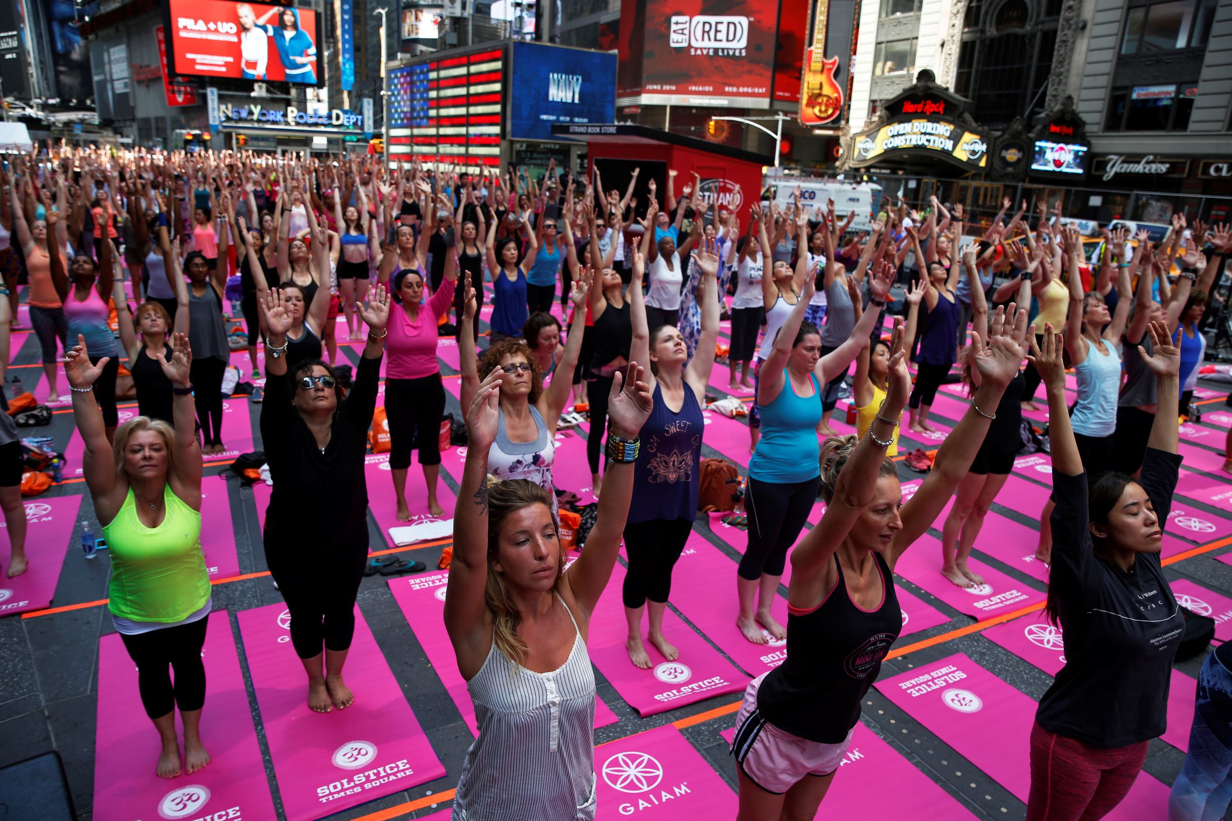 Int'l Yoga pictures